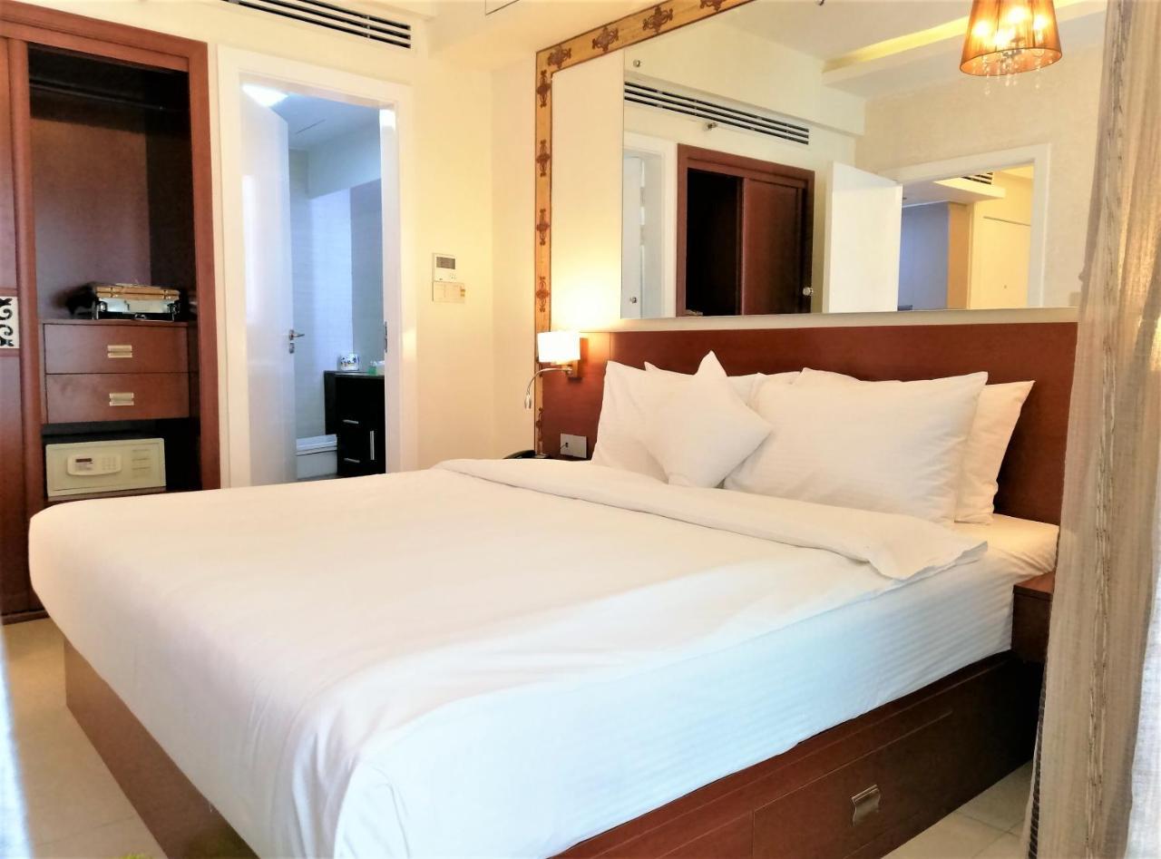 Coventina Lake Suites Дака Екстериор снимка