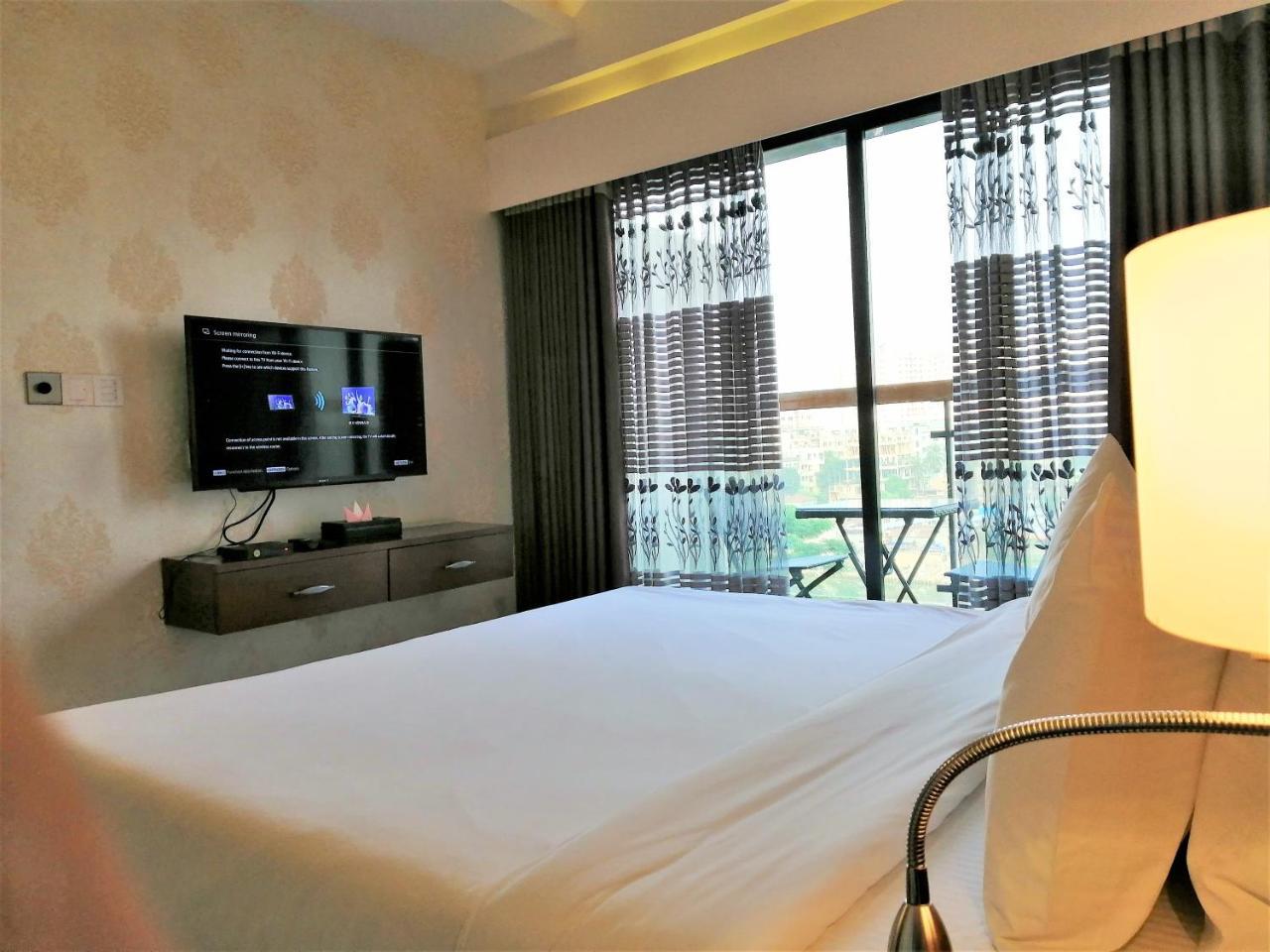 Coventina Lake Suites Дака Екстериор снимка