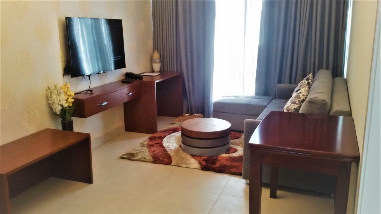 Coventina Lake Suites Дака Екстериор снимка